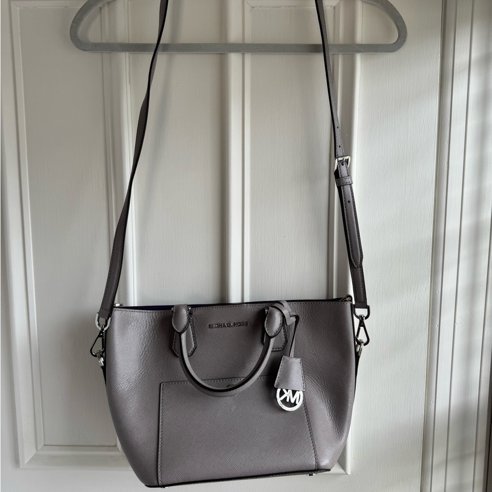 Michael Kors Gray Shoulder Bag with Versatile Straps and matching Wallet